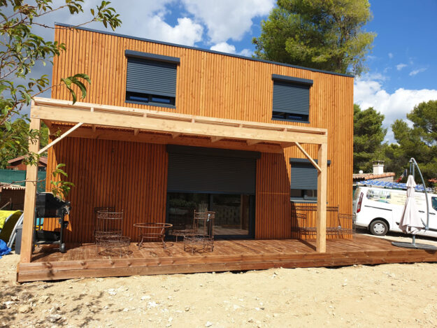 creation pergola bois le castellet