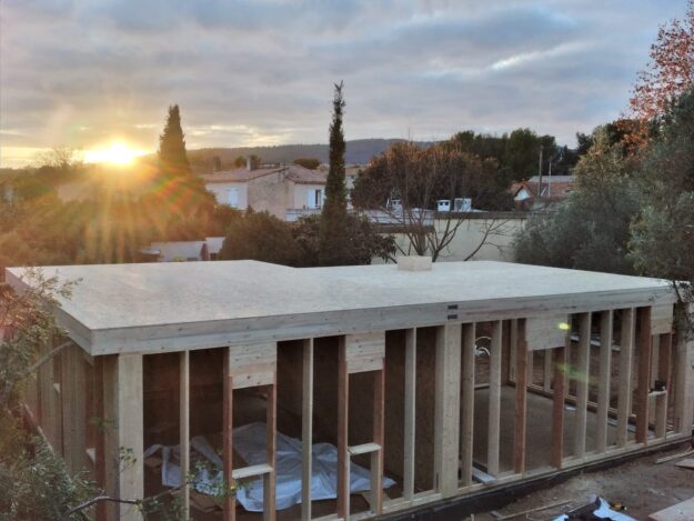 constructeur maison bois la ciotat toit ms construction bois var surélévation maison beton